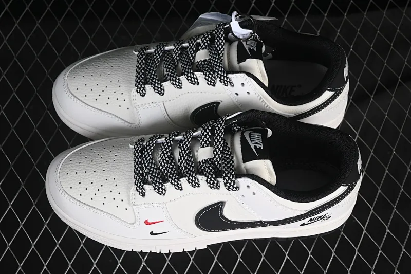 All categories Nk SB Dunk Series Nk SB Dunk Low High-end customized low-top sneakers Nike SB Dunk Low Two-color small hook Anniversary high-end customized low-top casual sneakers CS1688-132